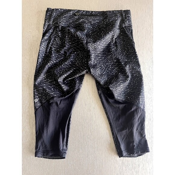 Lululemon Black Leggings - Size 10 - Brand New - Picture 7 of 10